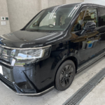 カーフィルム、ホンダ ステップワゴン リヤ全面（5%）遮熱スモークフィルム施工