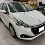 カーフィルム、プジョー 208 リヤ全面（20%）遮熱スモークフィルム施工