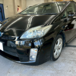 カーフィルム、トヨタ プリウス リヤ全面(5%)遮熱スモーク施工