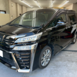 カーフィルム、トヨタ アルファード リヤ全面(5%)遮熱スモークフィルム施工