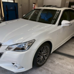 カーフィルム、トヨタ クラウン リヤ全面（7%）遮熱スモークフィルム施工