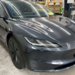 カーフィルム、テスラ モデル3 リア全面(GY-3IR)遮熱スモークフィルム施工