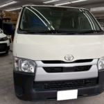 カーフィルム、トヨタ ハイエース リヤ全面（11%）遮熱スモークフィルム施工