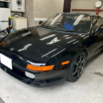 カーフィルム、トヨタ MR2 リヤ全面(HCD-03G)遮熱スモークフィルム施工